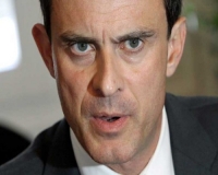 El ministro del Interior francés, Manuel Valls, deploró el asesinato de tres mujeres kurdas, cuando el gobierno turco recién anunció negociaciones con el PKK, que encabeza una lucha independentista.